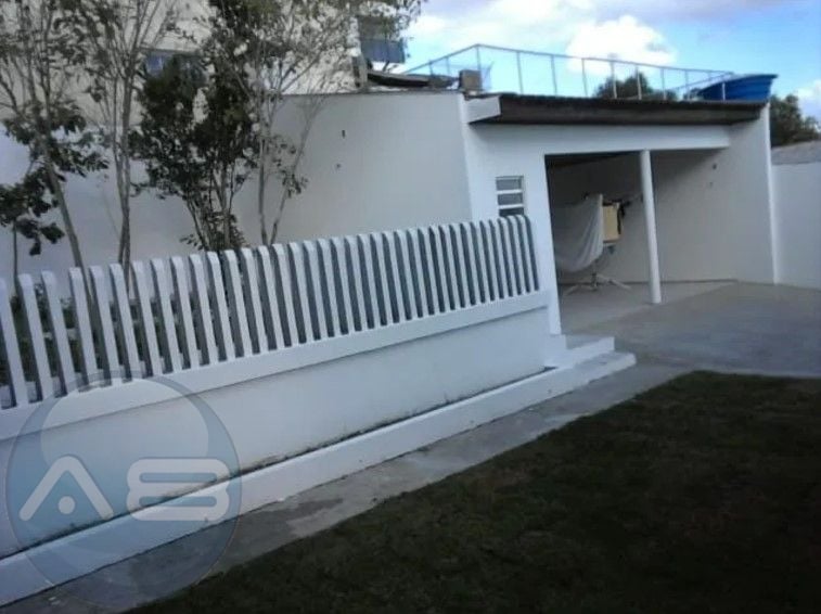 Sobrado 212m  com suíte, sala de festas, churrasqueira e amplo...
