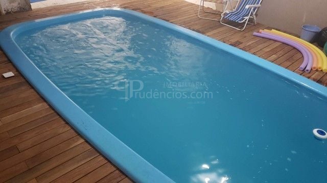 Casa com 3 dormitórios à venda, 232 m  por R  840.000,00 - Ube...