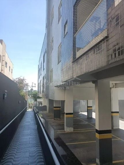 Apartamento com 2 dormitórios à venda, 69,90 m  por R  395 mil...