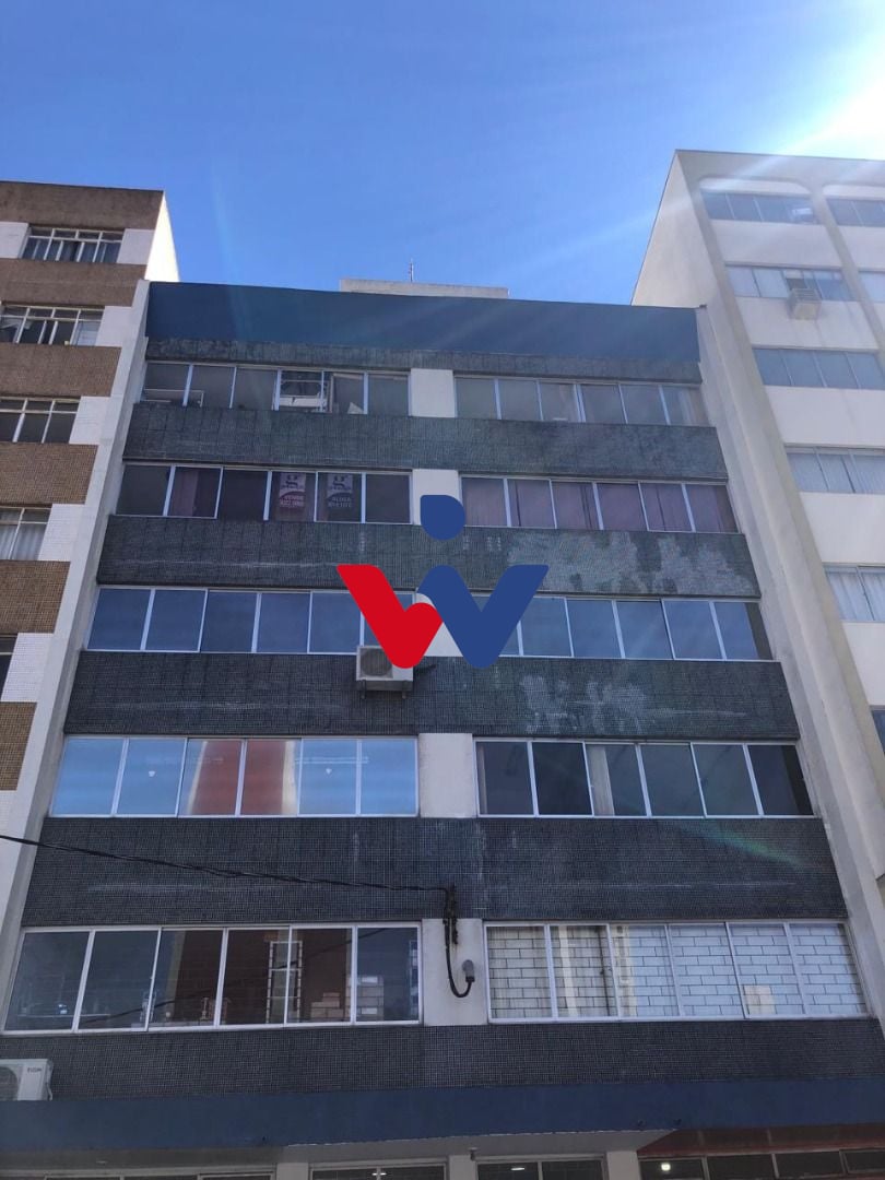 Sala à venda, 22 m  por R  99.000,00 - Centro - Curitiba PR