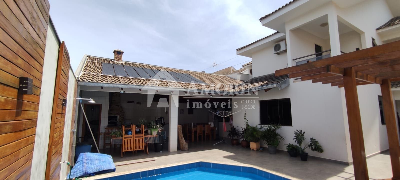 Sobrado com 3 dormitórios à venda, 261 m² por R$ 1.100.000,00 ...