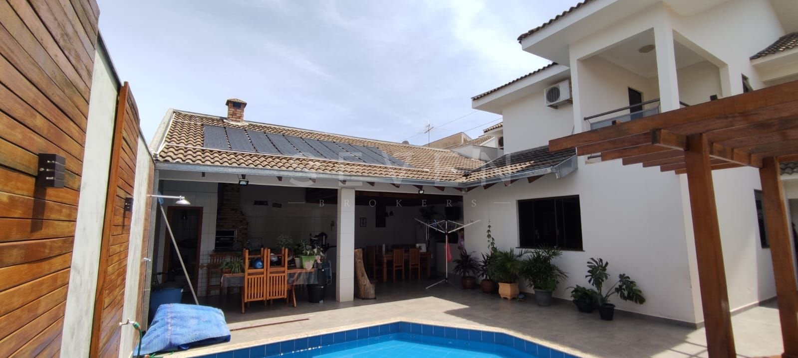 Sobrado com 3 dormitórios à venda, 261 m² por R$ 1.100.000,00 ...