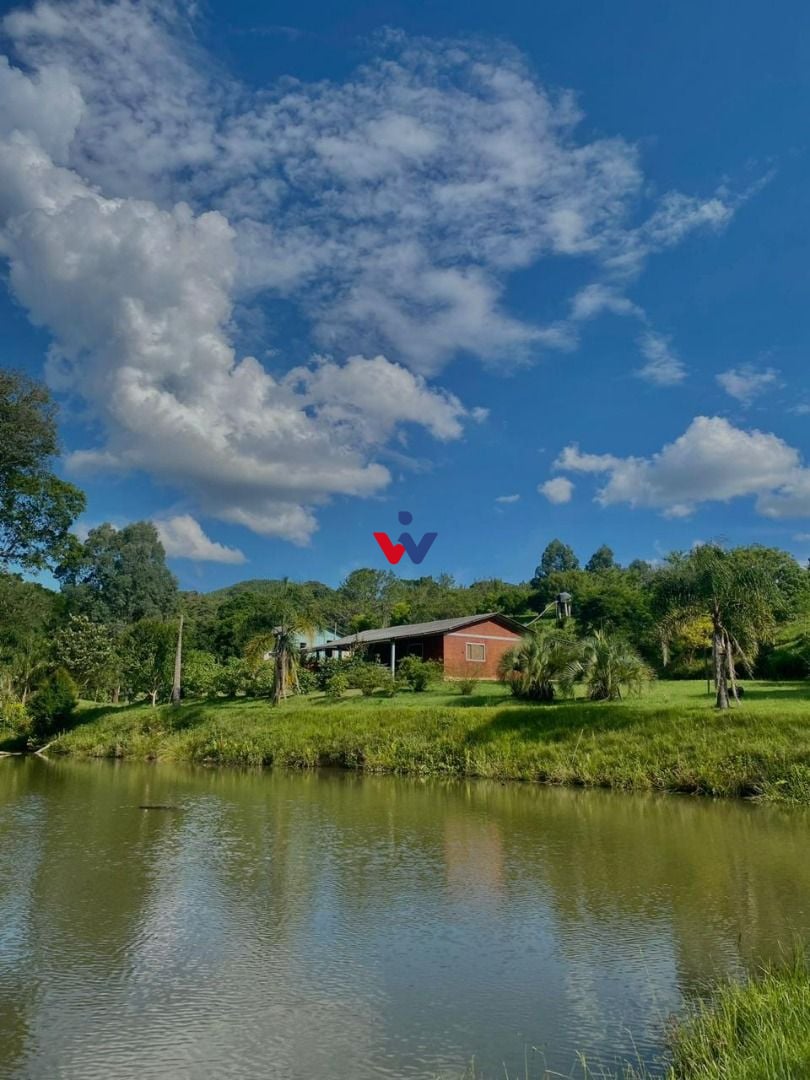 Chácara com 2 dormitórios à venda, 168 m  por R  1.200.000,00 ...