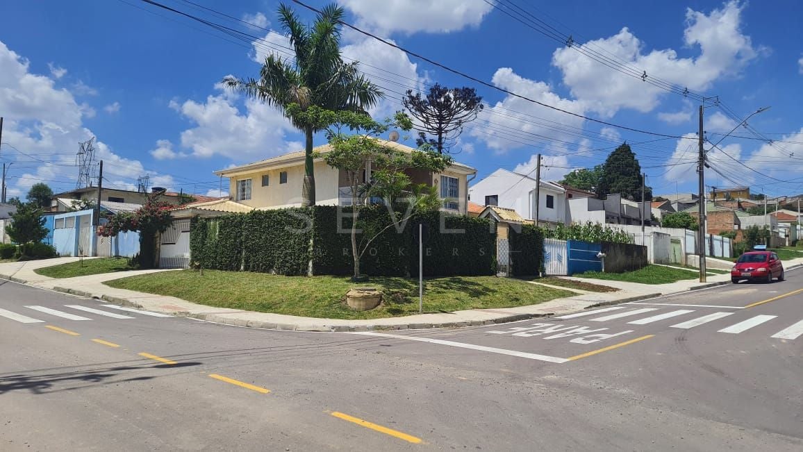 Sobrado de Esquina em Araucária  3 Quartos, Suíte com Hidro e ...