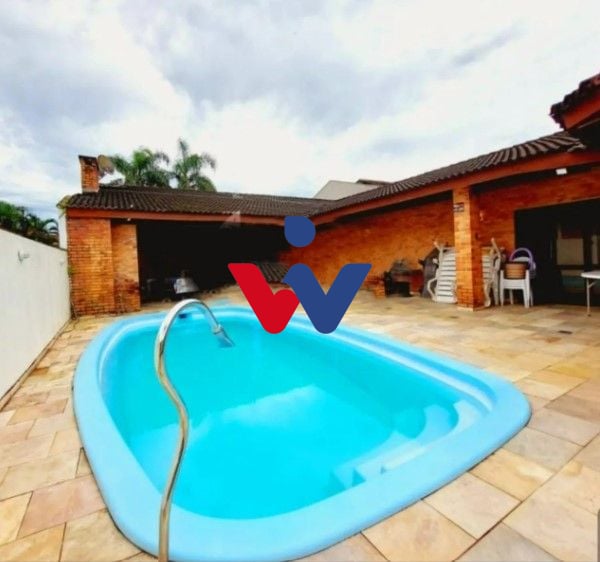 Casa com 5 dormitórios à venda, 427 m  por R  1.350.000,00 - C...