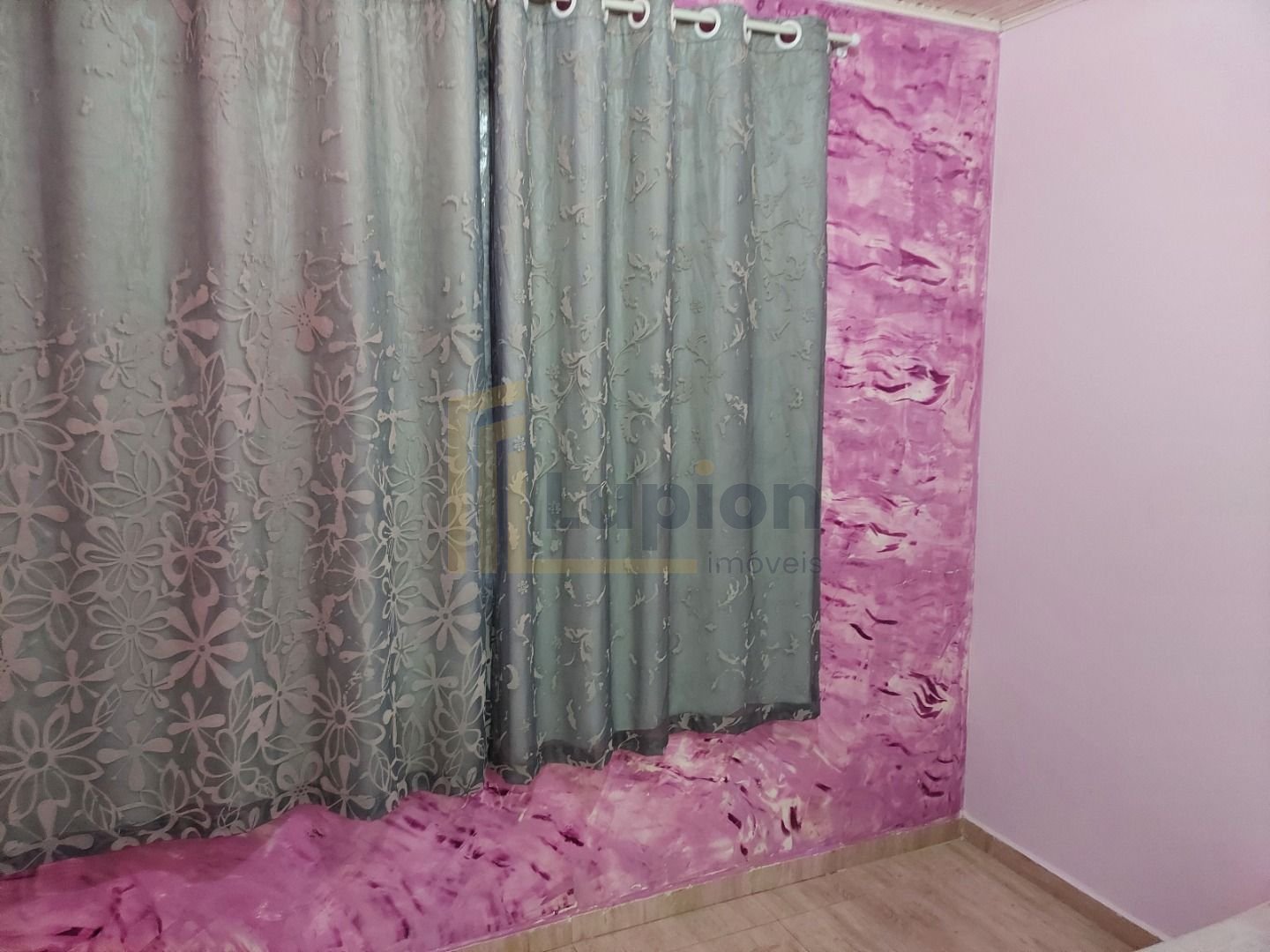 Casa com 2 dormitórios à venda, 236 m  por R  600.000 - Vila B...