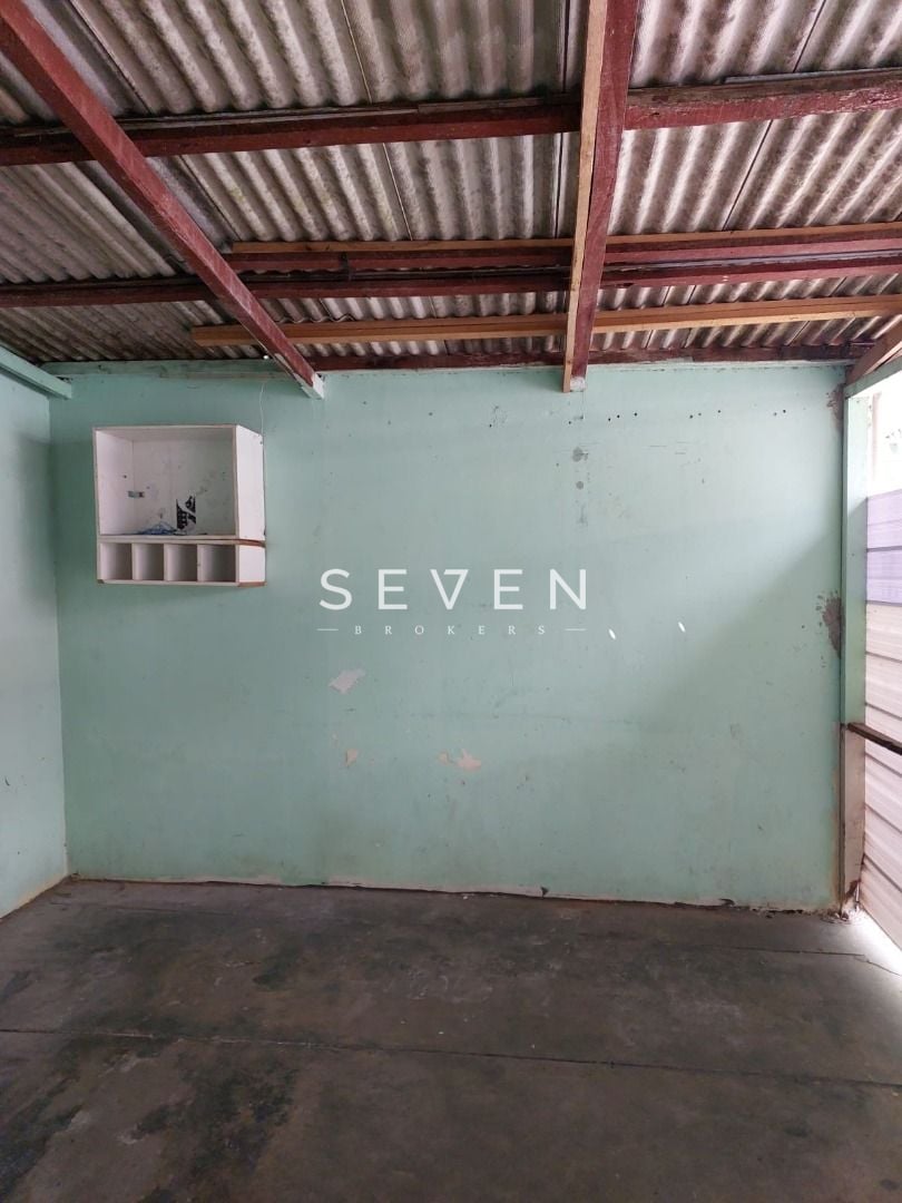 Confira essa oportunidade  casa com terreno plano no Pinheirinho.