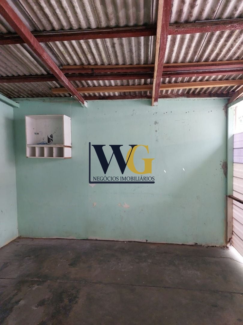 Confira essa oportunidade  casa com terreno plano no Pinheirinho.