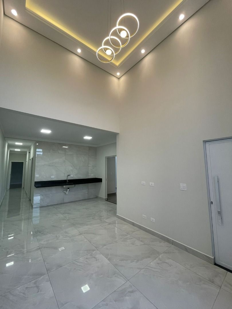 Casa Moderna com 3 Dormitórios e Área Gourmet no Jardim Ecovalley  Sarandi PR