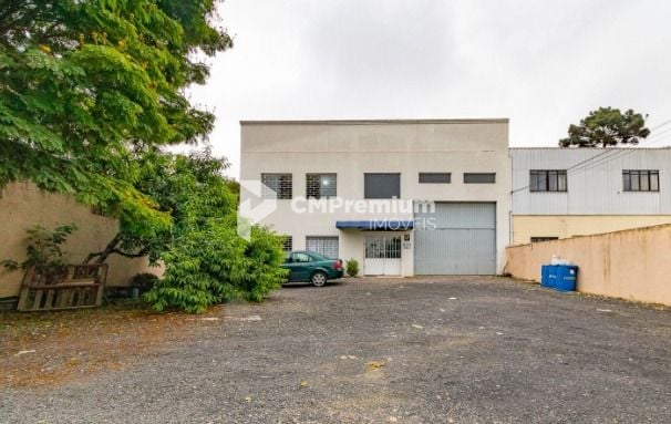 Barracão à venda, 550 m  por R  2.100.000,00 - Boqueirão - Cur...