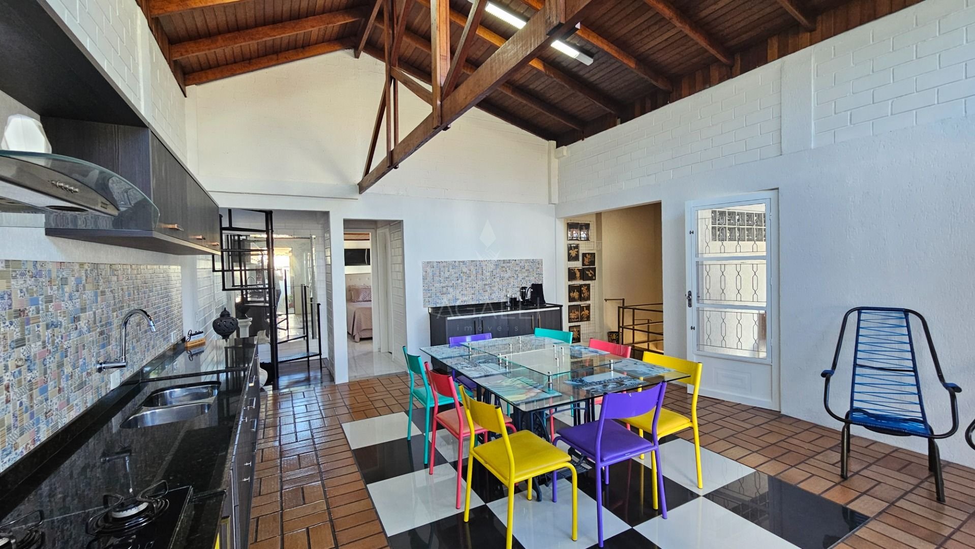 Casa 3 dormitórios ,01 suíte, 169 m   por R  510.000,00  Fazen...