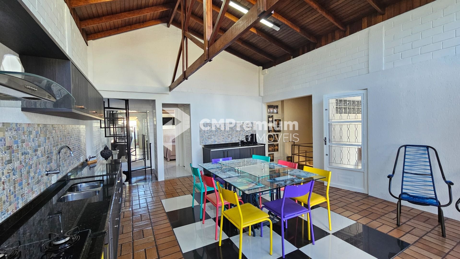 Casa 3 dormitórios ,01 suíte, 169 m   por R  510.000,00  Fazen...