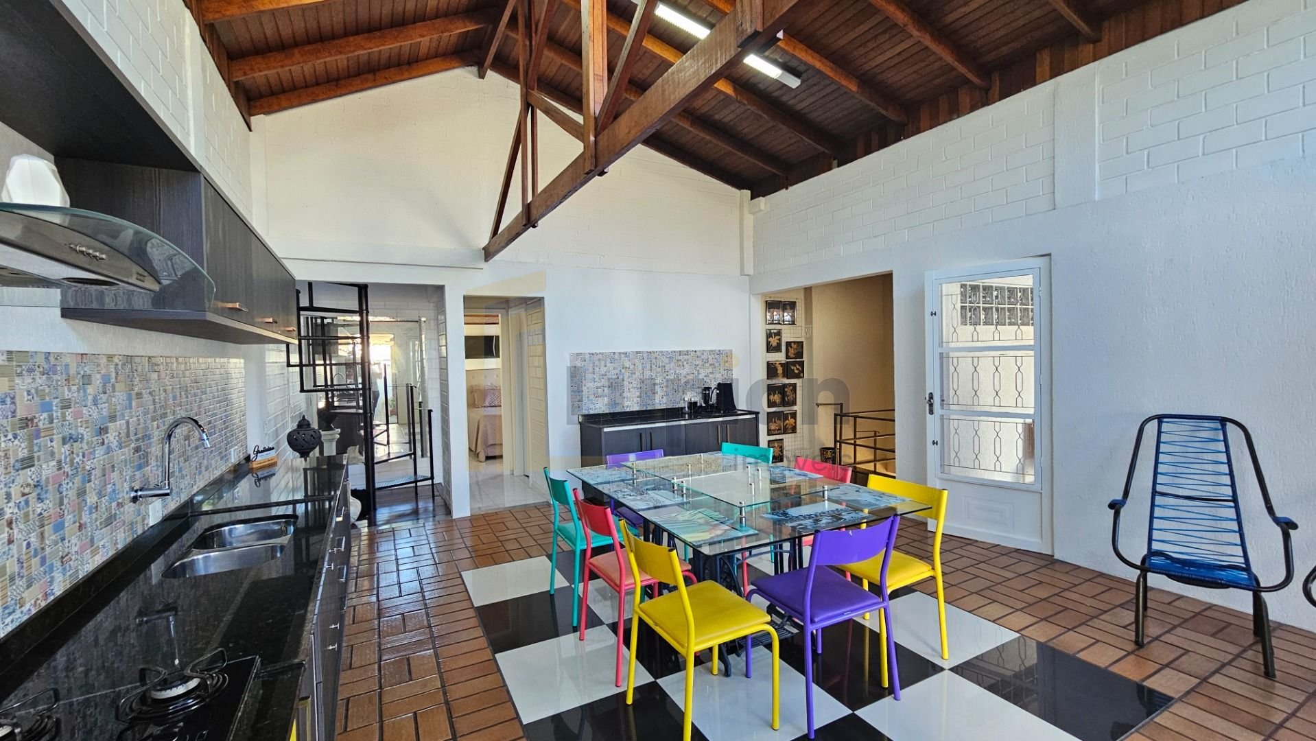 Casa 3 dormitórios ,01 suíte, 169 m   por R  510.000,00  Fazen...
