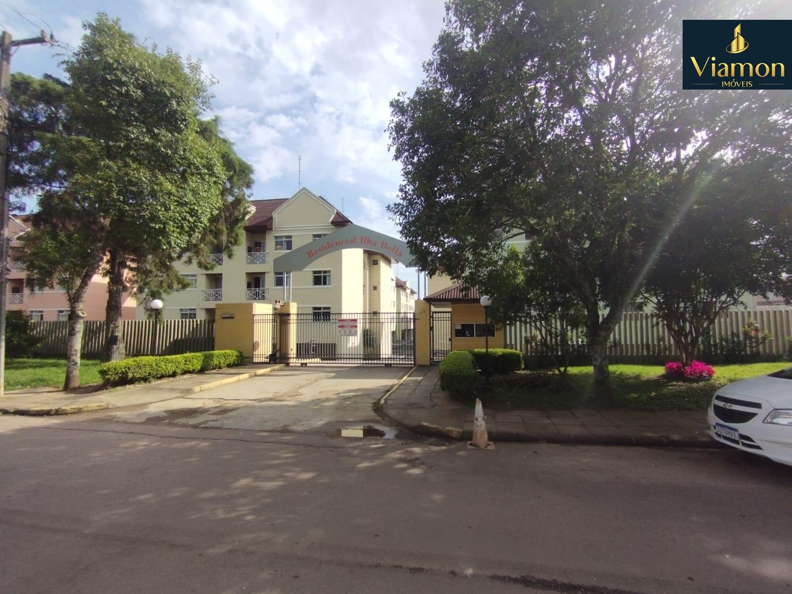 Sobrado com 2 dormit?rios ? venda no Ganchinho, Curitiba ? PR