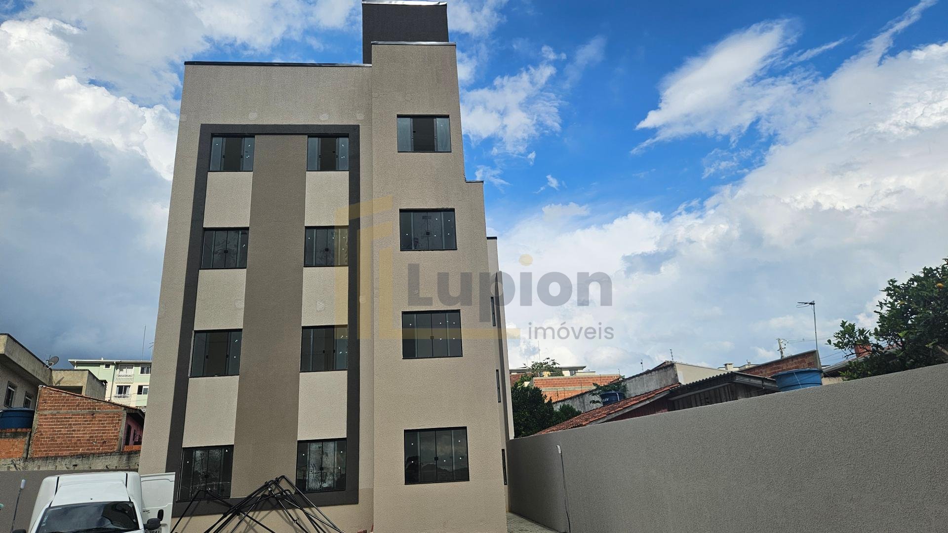 Apartamento de cobertura  com 105,11 m  03 quartos, sendo 01 s...
