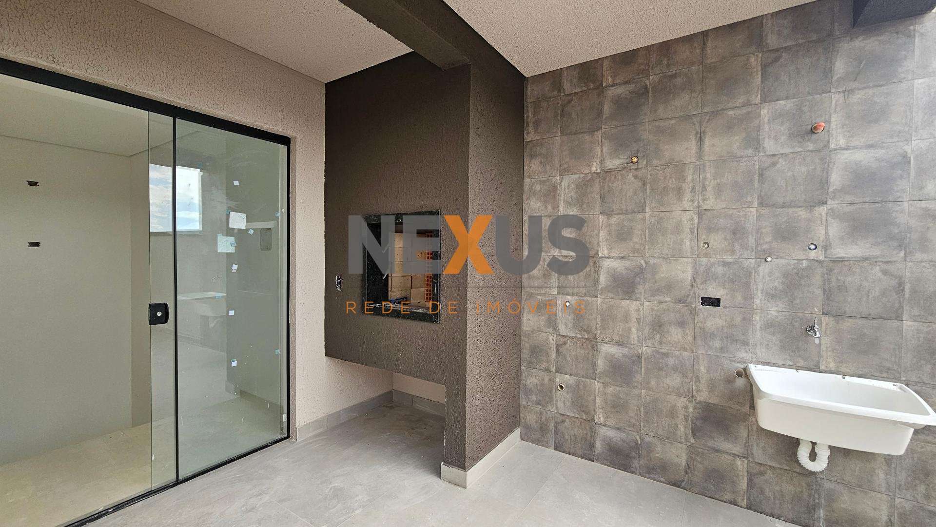 Apartamento de cobertura  com 105,11 m  03 quartos, sendo 01 s...