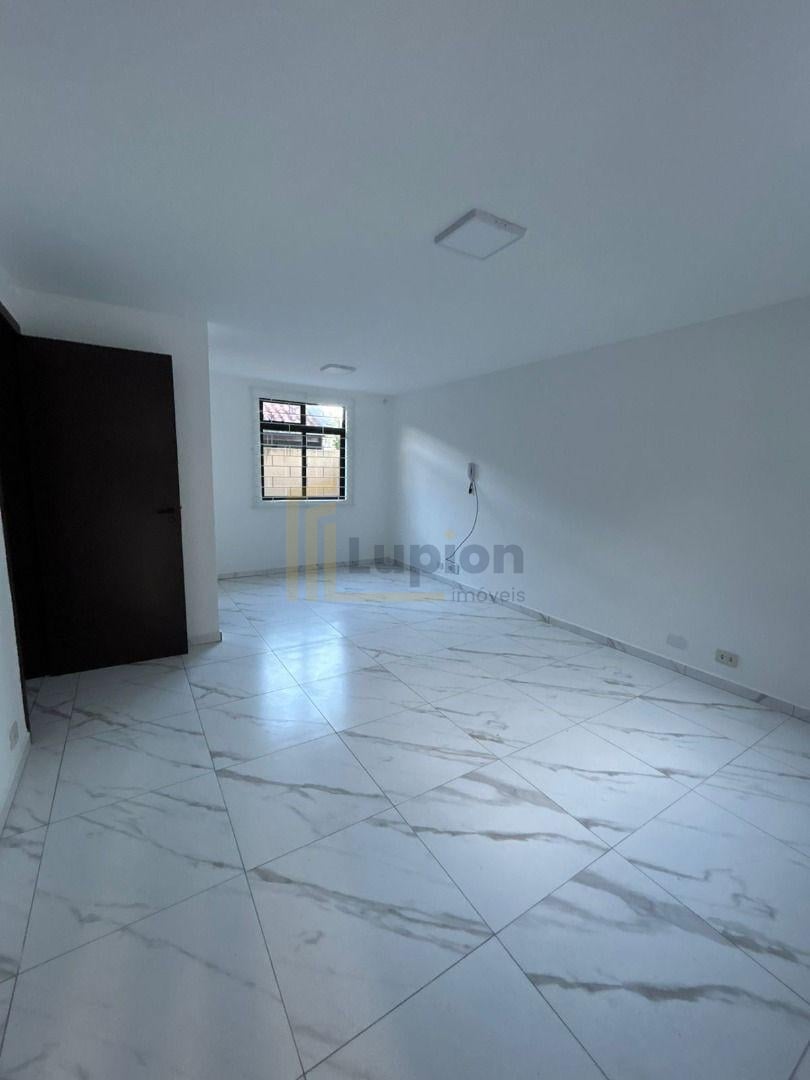 Sobrado à venda, bairro alto, CURITIBA - PR