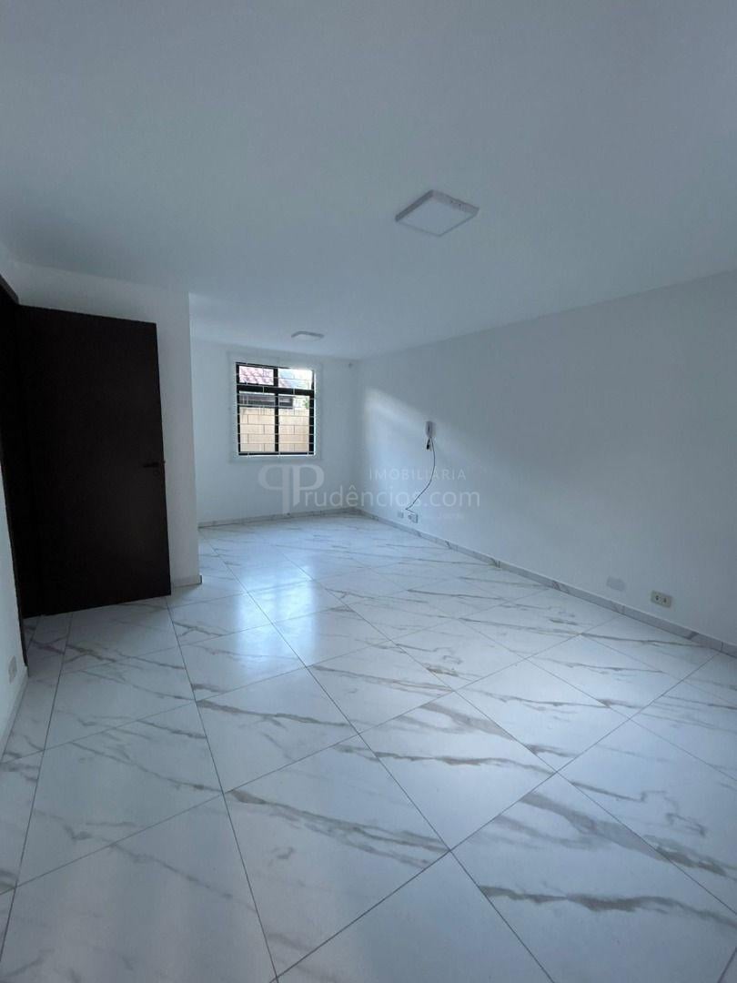 Sobrado à venda, bairro alto, CURITIBA - PR