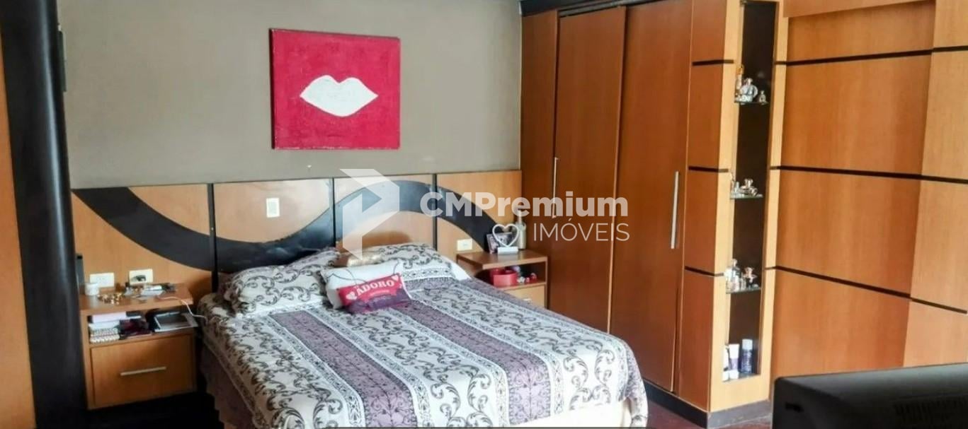 Sobrado com 5 dormitórios à venda,540.00 m , uberaba, CURITIBA...