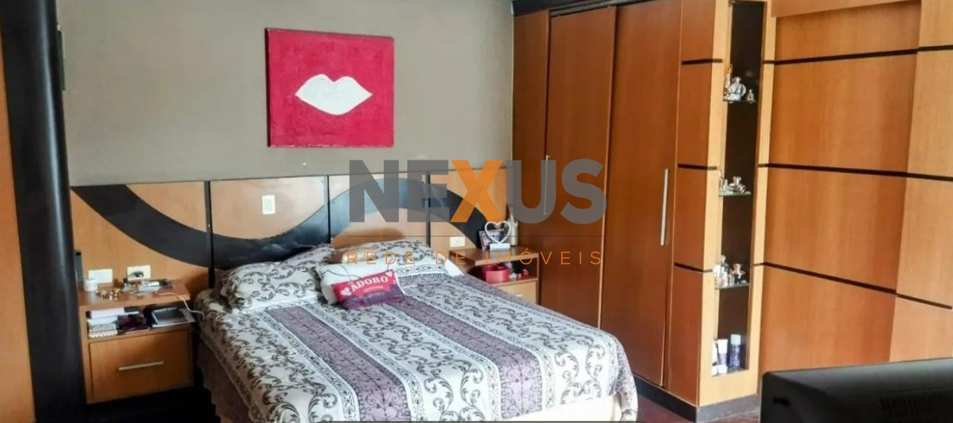 Sobrado com 5 dormitórios à venda,540.00 m , uberaba, CURITIBA...
