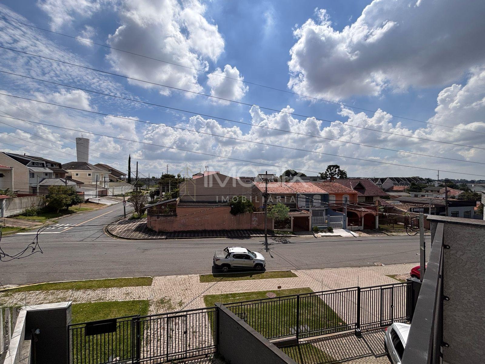 SOBRADO-COM 3 DORMTORIOS   BAIRRO UBERABA