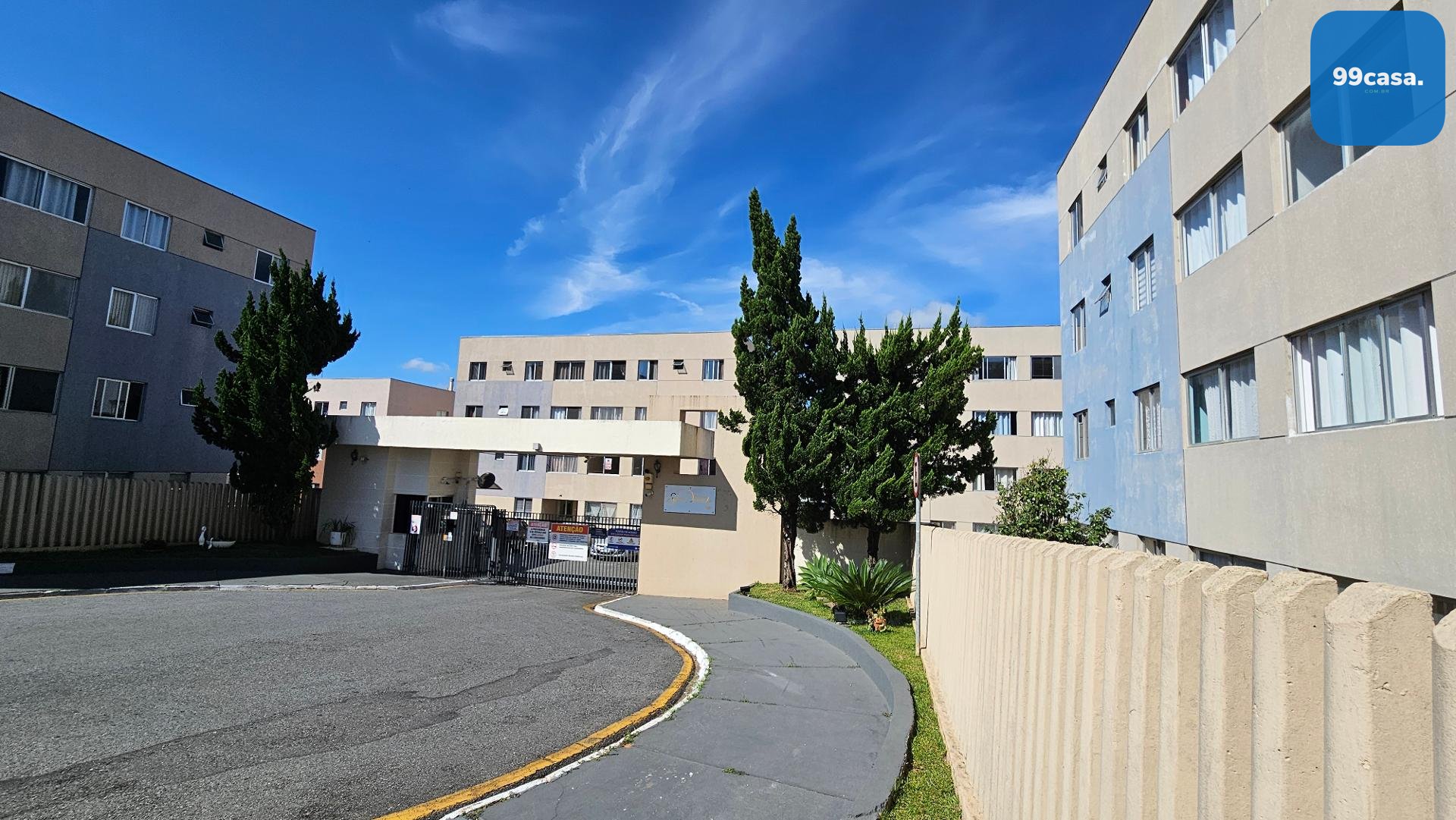 Apartamento 3 Quartos no Centro de Araucária com Condomínio Co...