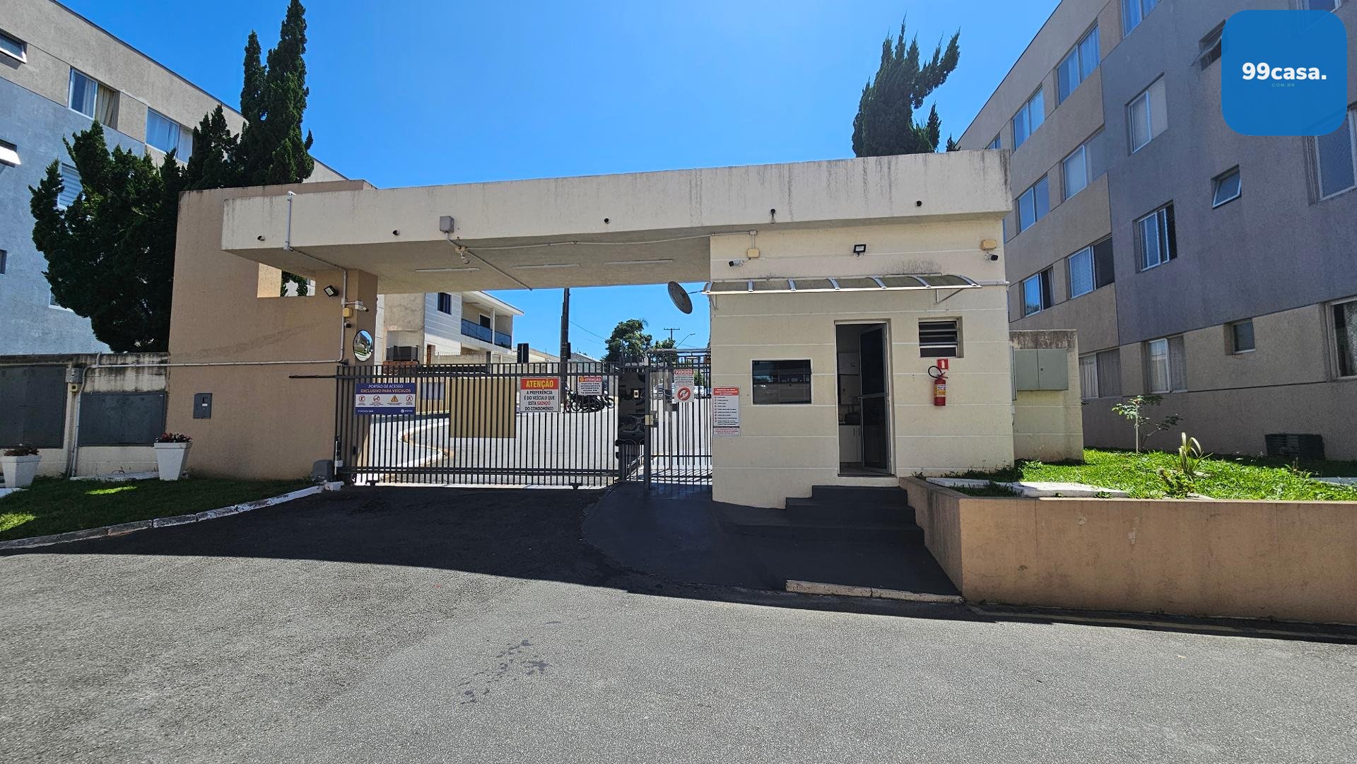 Apartamento 3 Quartos no Centro de Araucária com Condomínio Co...