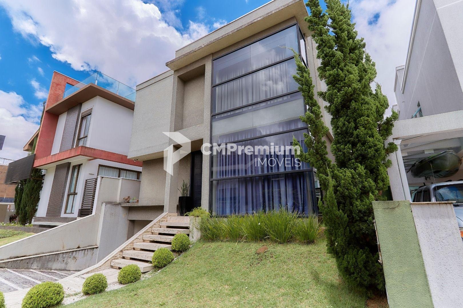 Casa com 3 dormitórios à venda, 297.00 m , pinheirinho, CURITI...
