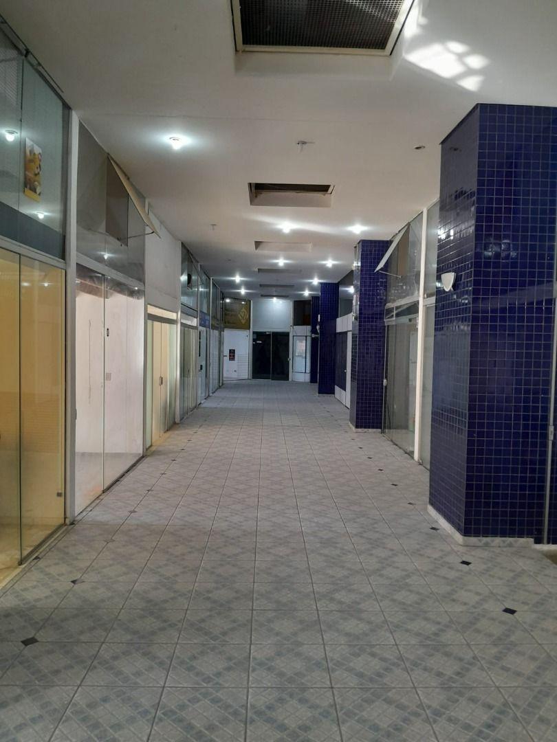 Loja ou Conjunto Comercial de 22m  na Sobreloja do Shopping Ca...