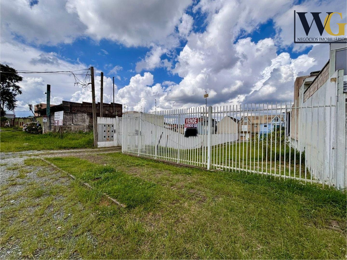 Terreno à venda em  Santa Felicidade, com Alvará de construção...