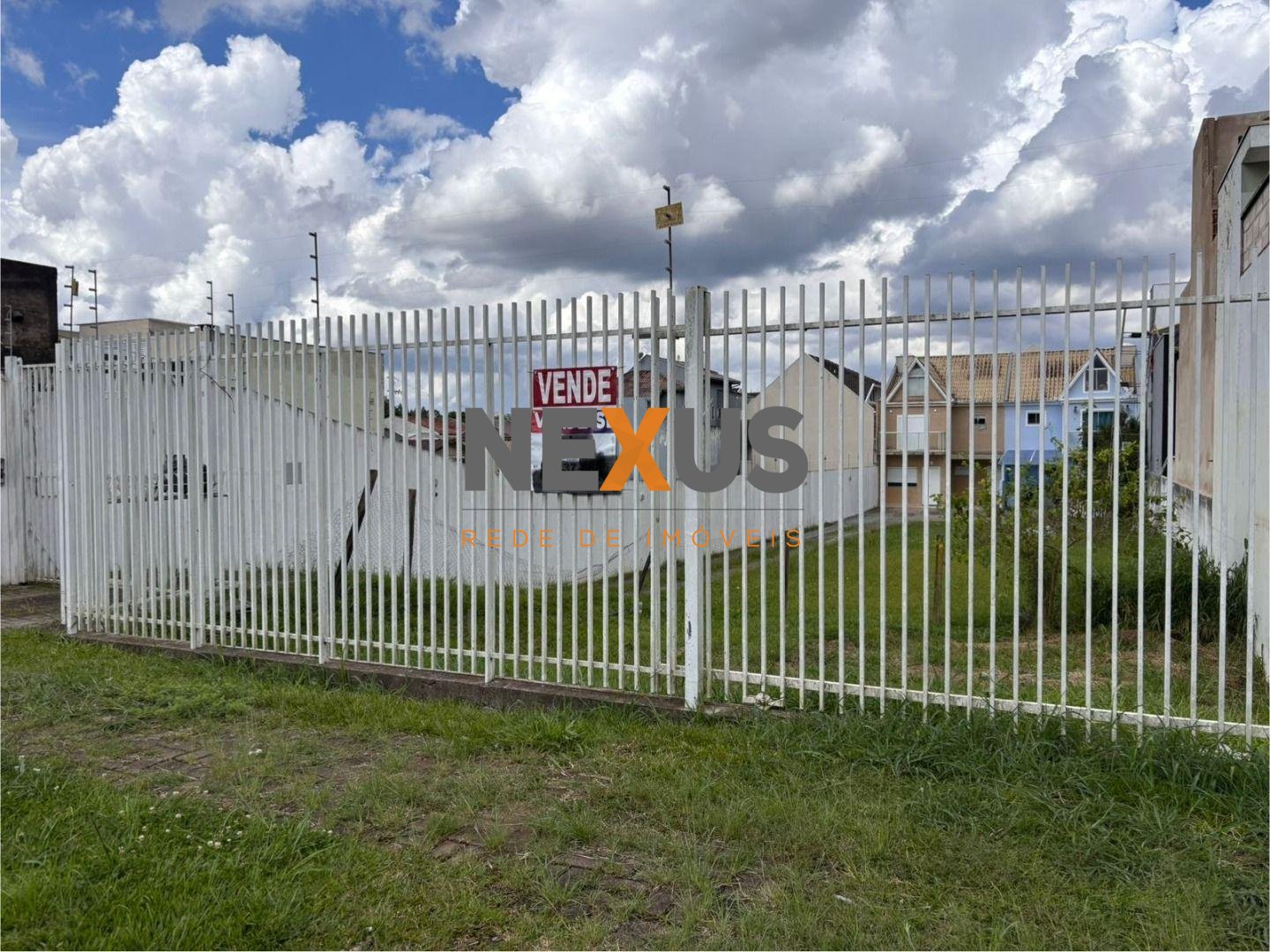 Terreno à venda em  Santa Felicidade, com Alvará de construção...