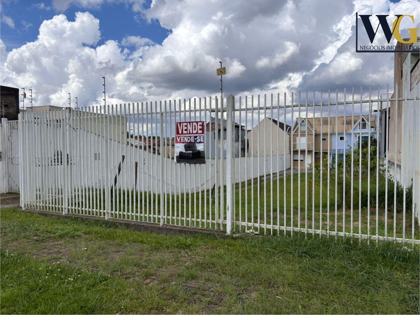 Terreno à venda em  Santa Felicidade, com Alvará de construção...
