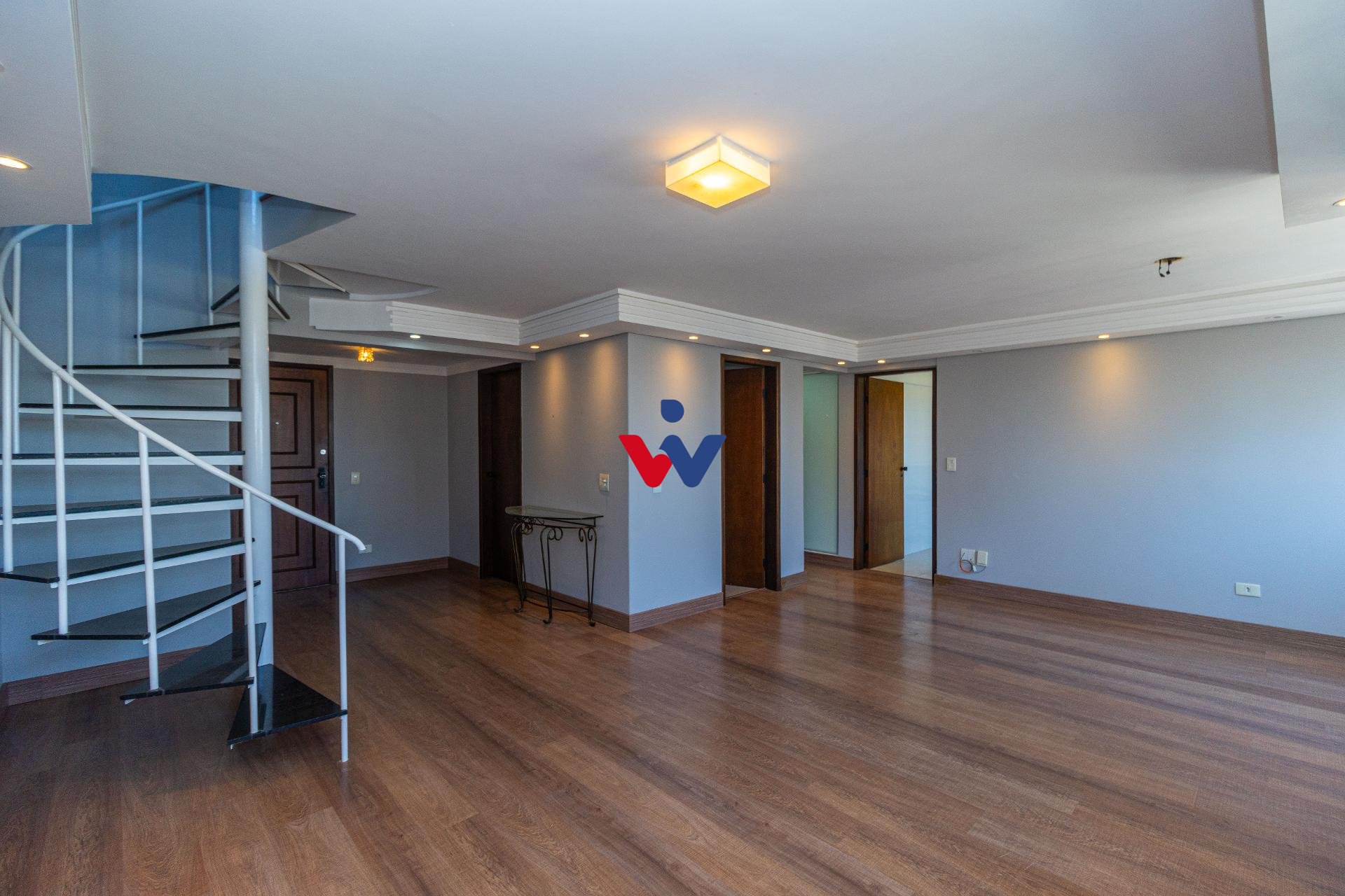 Apartamento com 3 dormitórios à venda,134.00 m , por R  650.00...