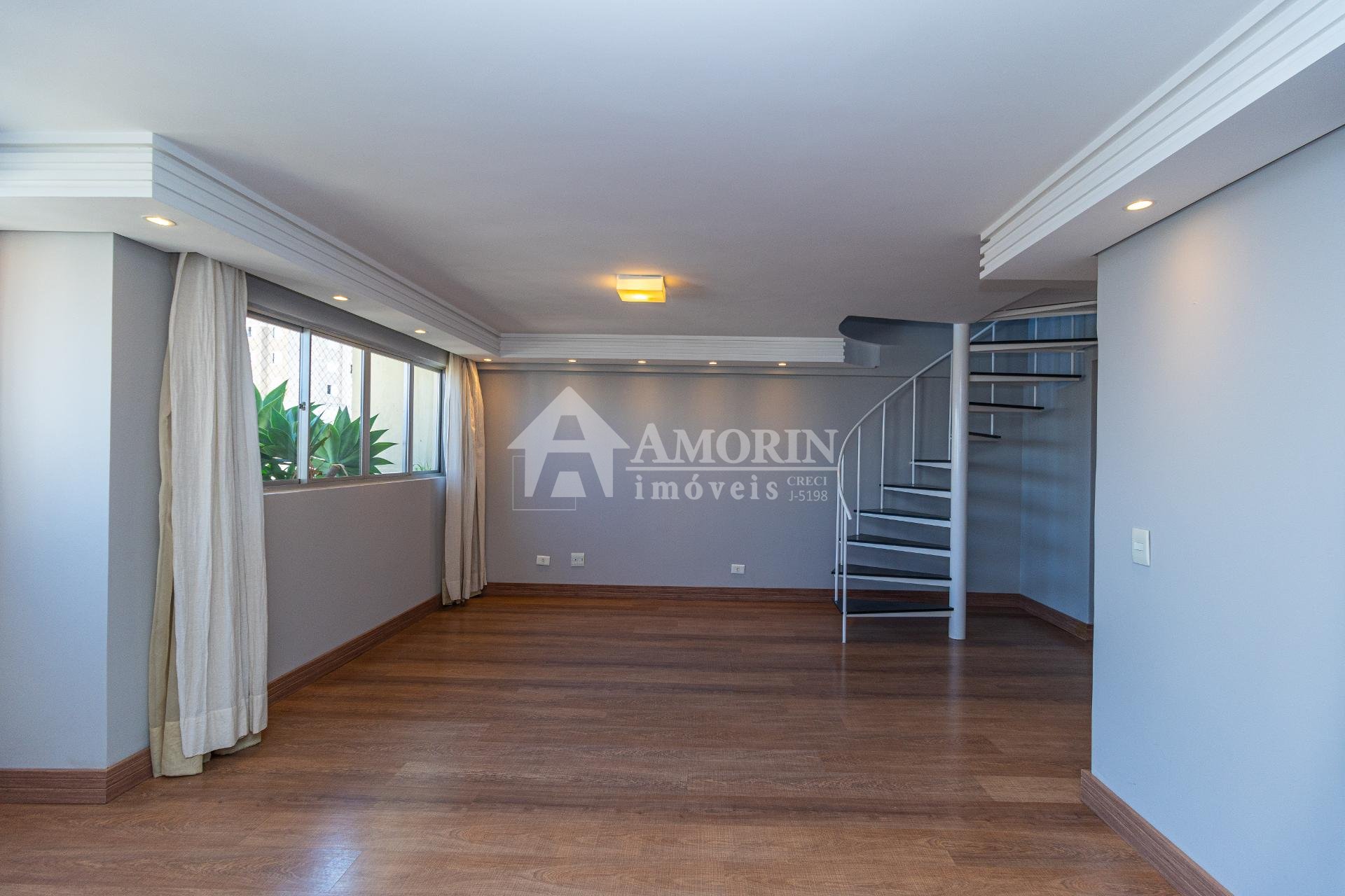 Apartamento com 4 dormitórios à venda,134.00 m , cristo rei, C...