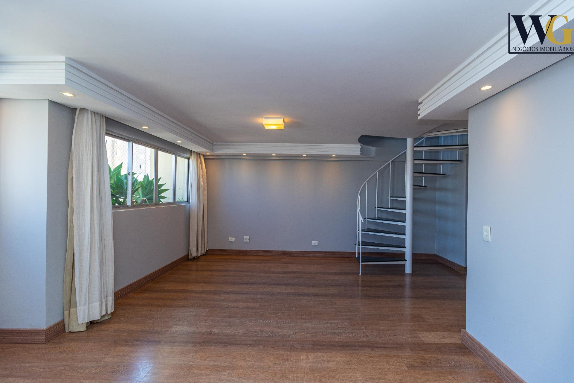 Apartamento com 3 dormitórios à venda,134.00 m , por R  650.00...
