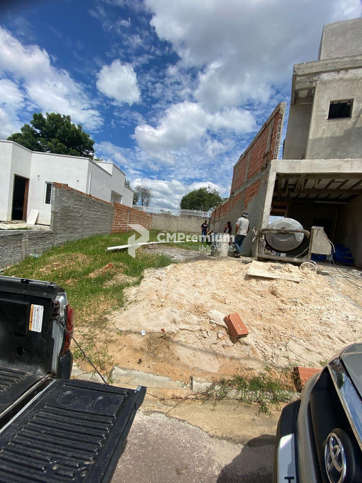 Sobrado Moderno em Condomínio Fechado no Umbará, Conforto e Se...