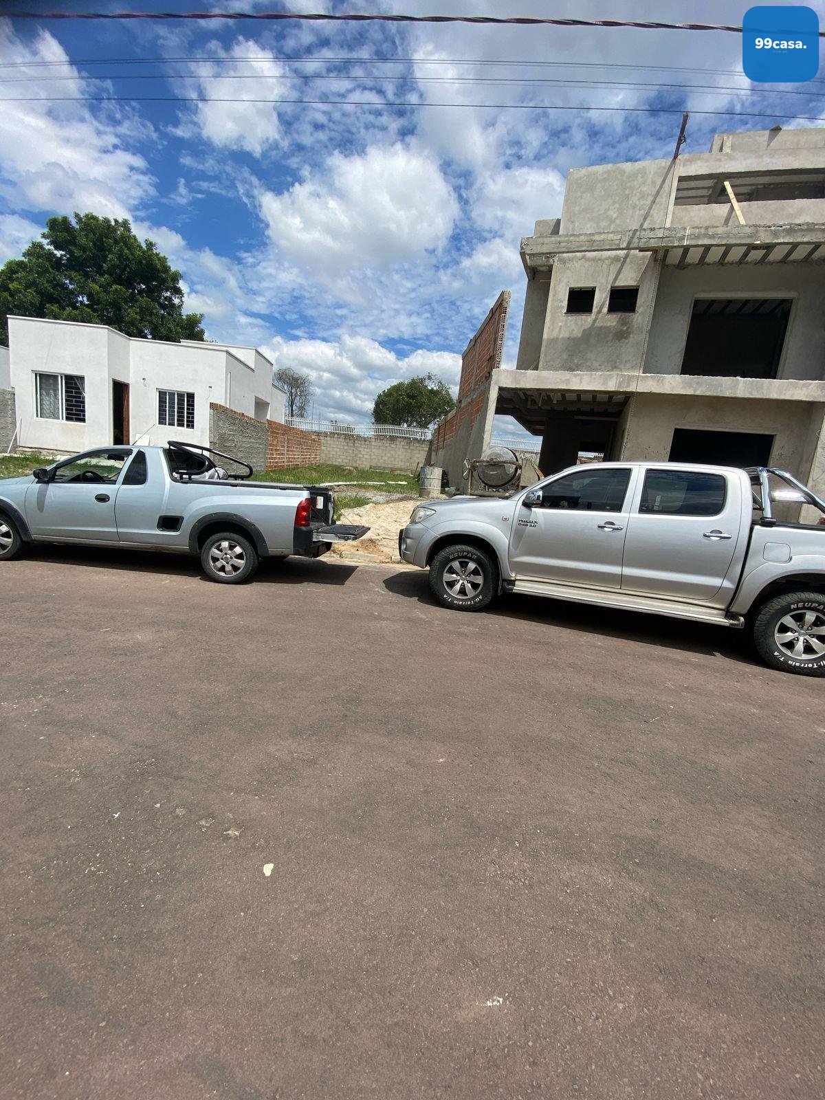 Sobrado Novo em Condomínio Fechado no Umbará com Acabamentos P...