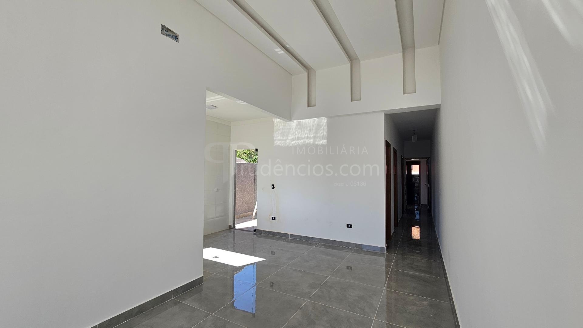 Casa nova com 3 quartos, suíte e amplo terreno  última unidade 
