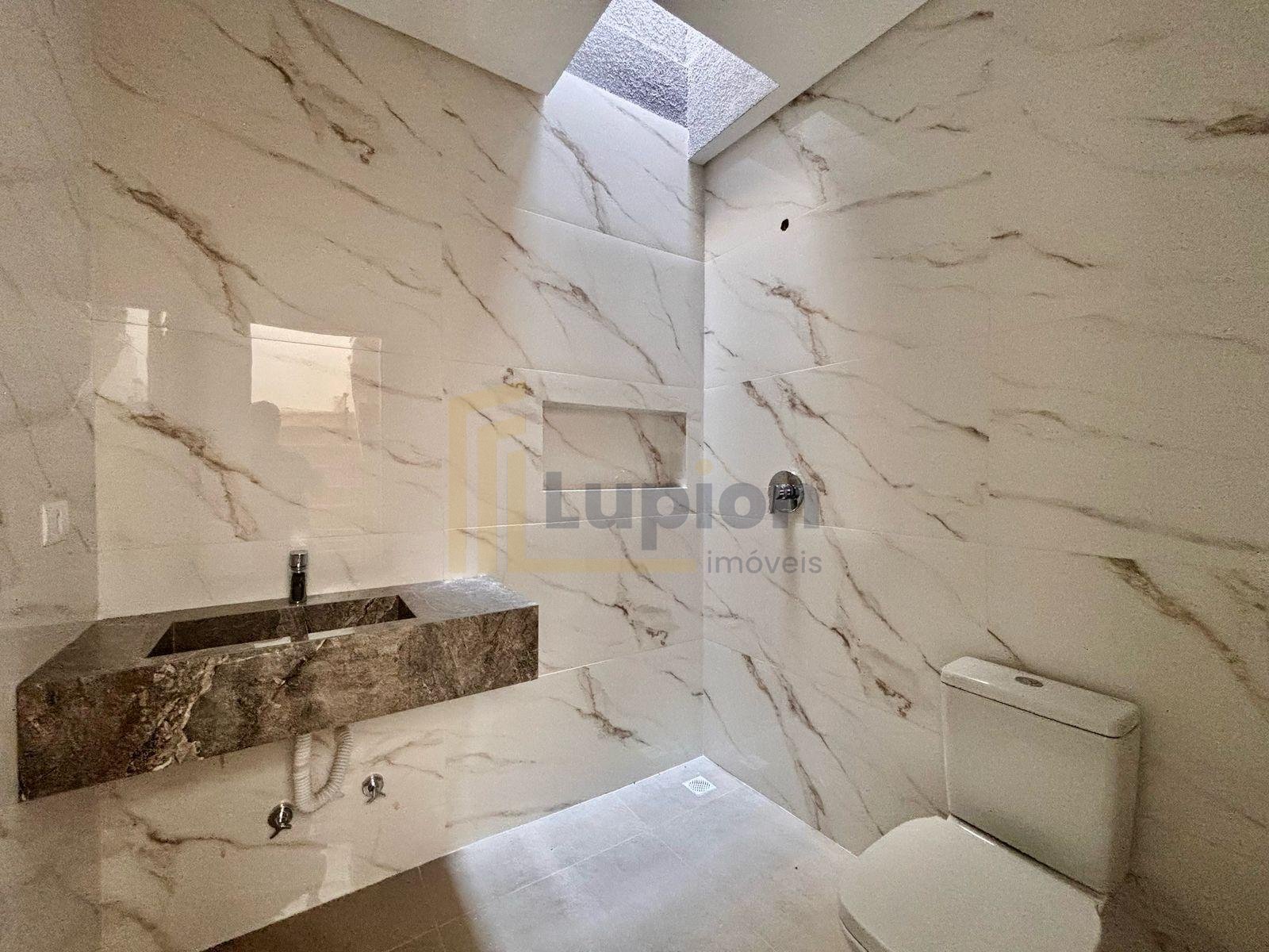 Sobrado com 4 dormitórios à venda,160.00 m , bom retiro, CURIT...
