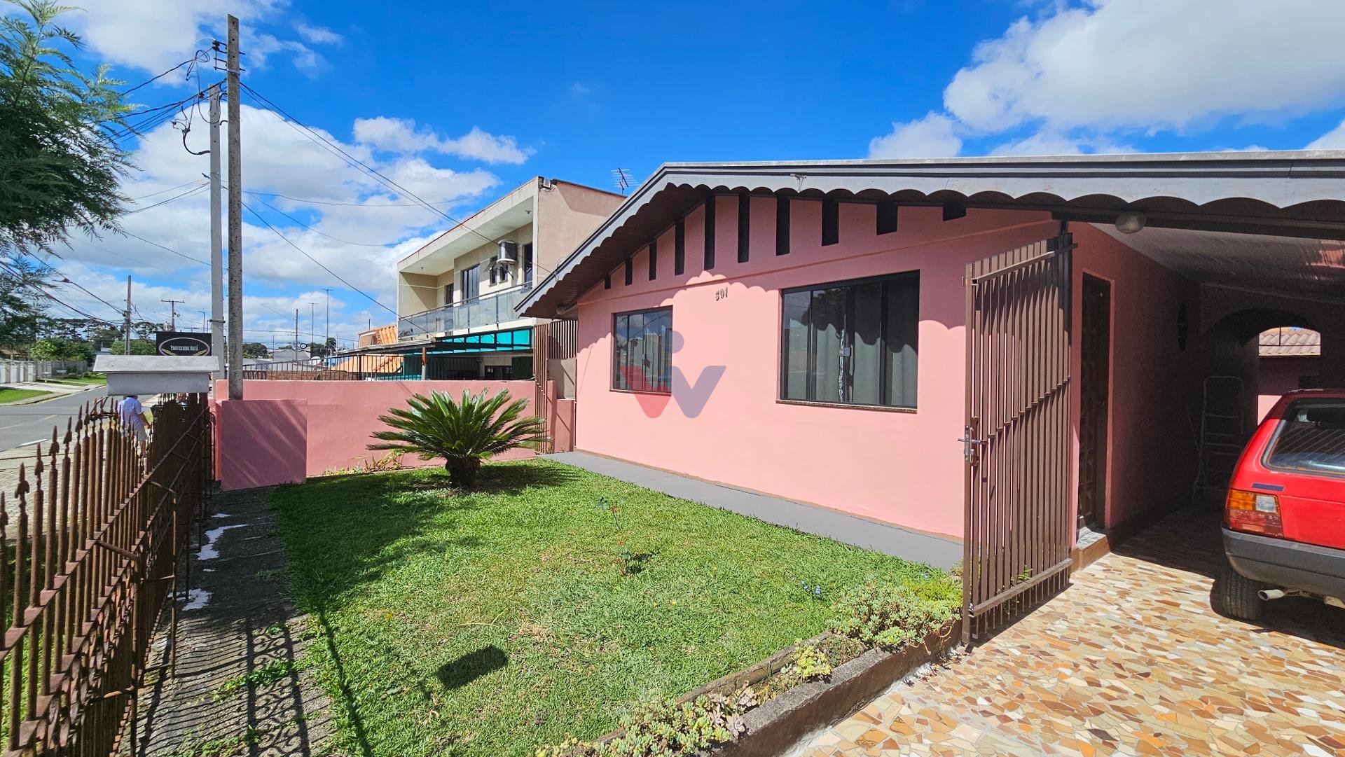 Casa com 3 dormitórios, aceita imóvel de menor valor, ARAUCARI...
