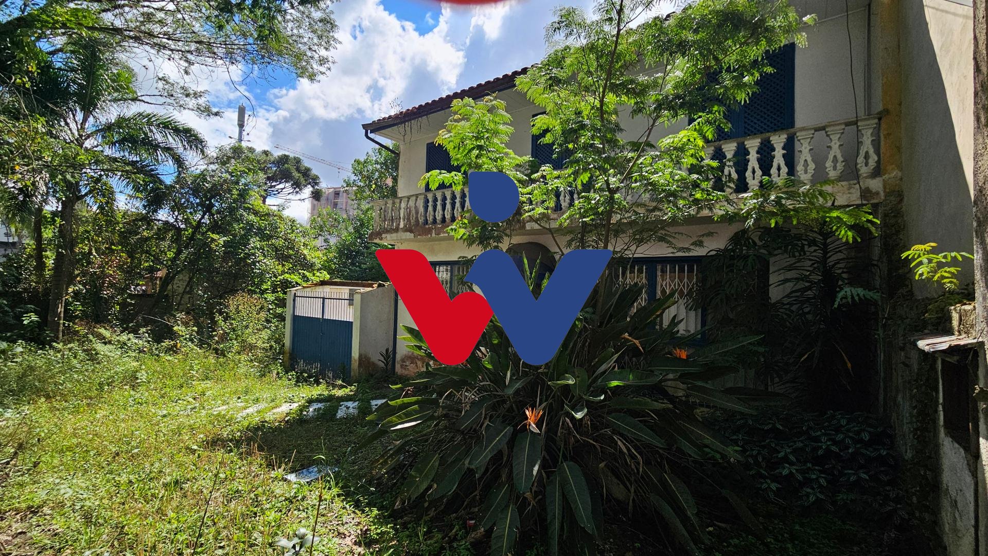 Sobrado com 3 dormitórios à venda por R 699,000,00, Mercês, CU...
