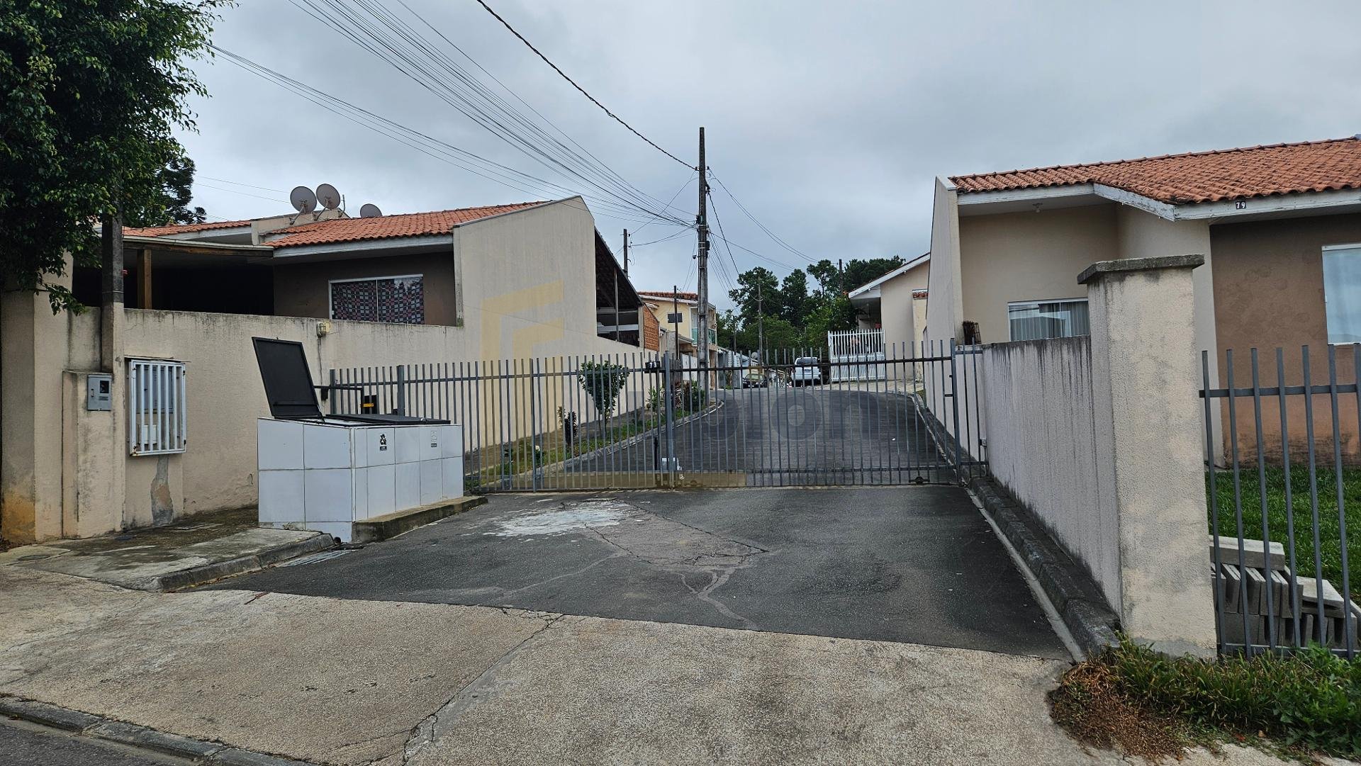 Casa 02 dirmitórios  à venda, Thomaz Coelho, ARAUCARIA - PR