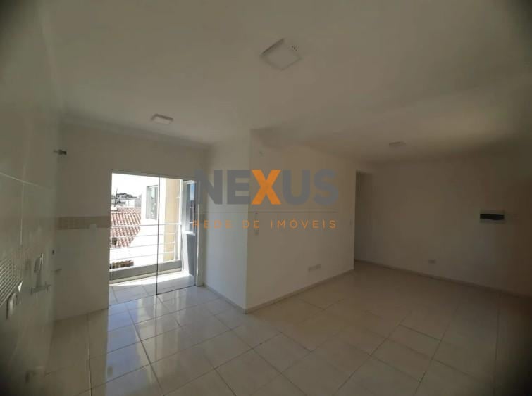 Apartamento 2 Quartos com Varanda e Vaga no Bairro Renault  Sã...