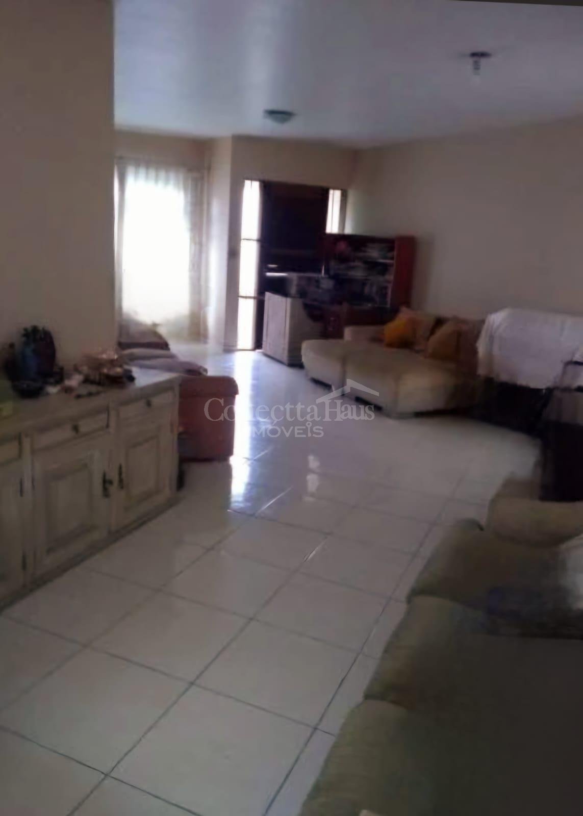 Casa 170m  com 4 quartos, suíte, 4 vagas e terreno 495m  no ZR3.1