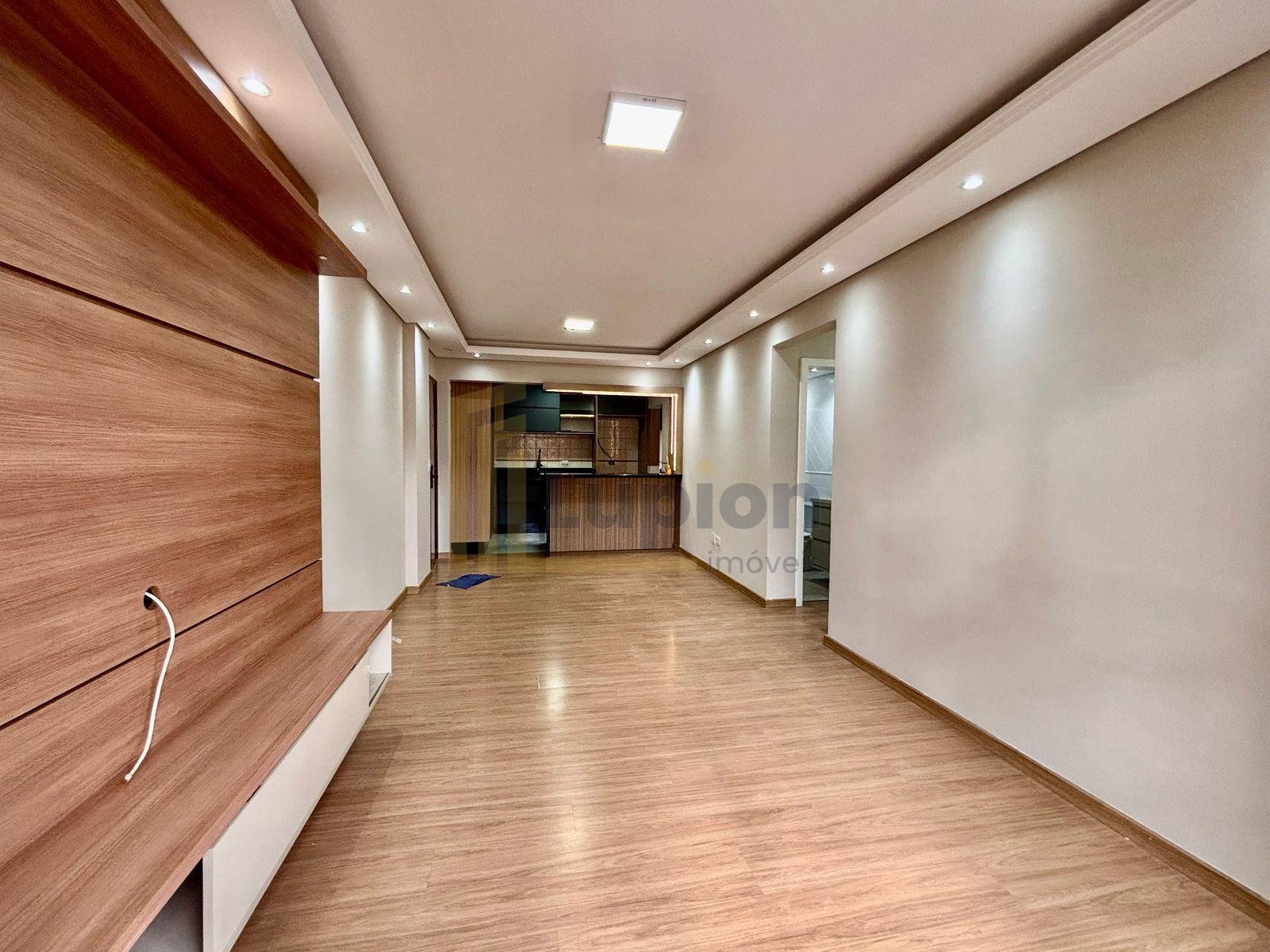Apartamento 3 quartos, suíte, sacada, desocupado, 77 m  por R ...