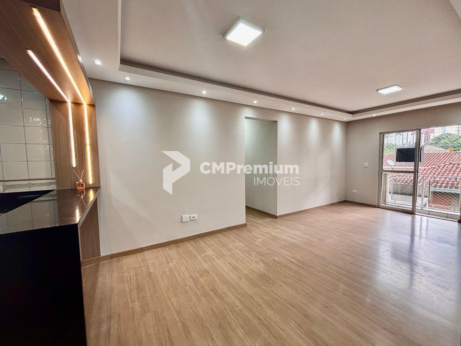 Apartamento 3 quartos, suíte, sacada, desocupado, 77 m  por R ...