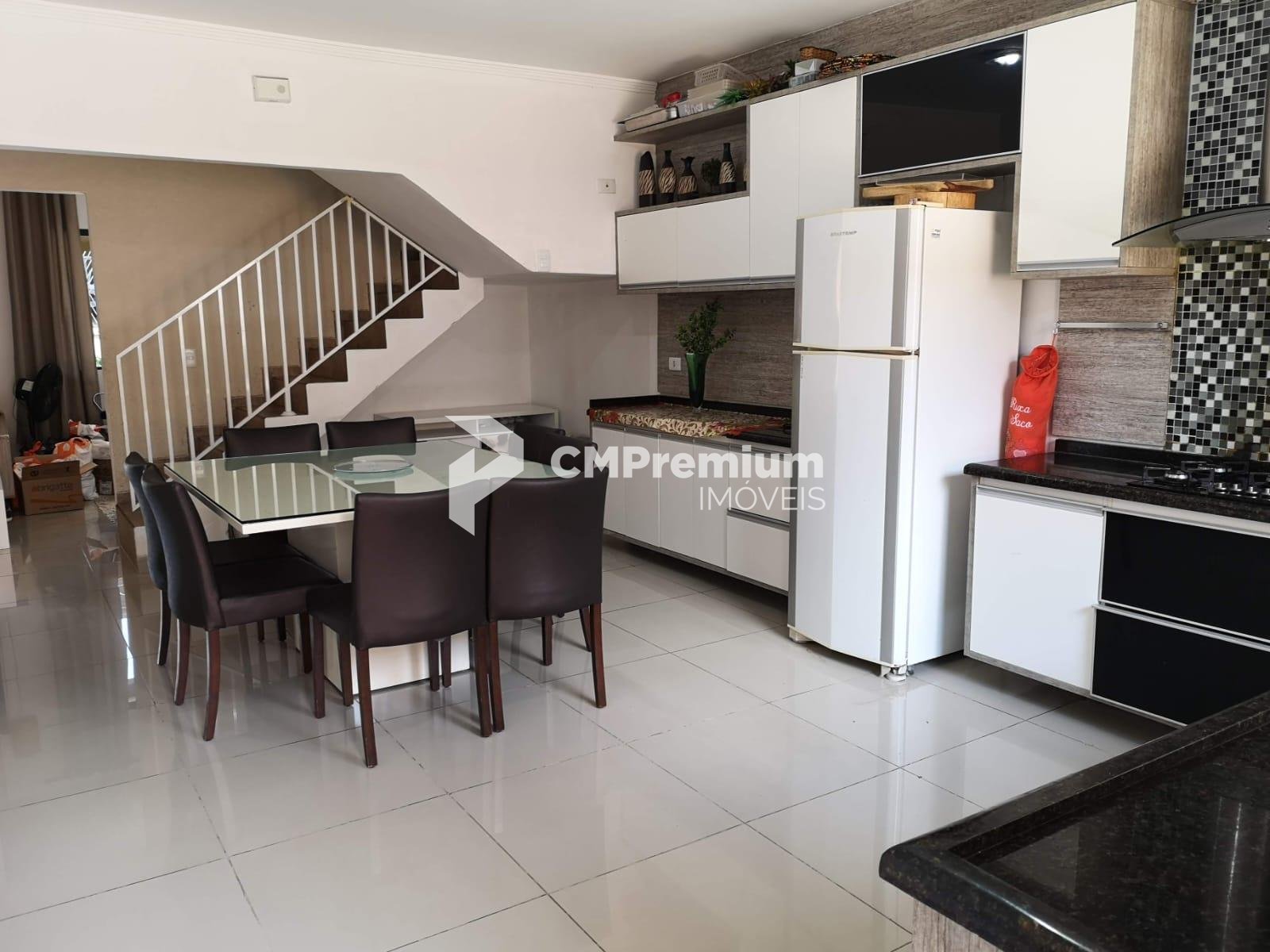 Sobrado com 210m , 03 dormitírios, 01 suíte, 650 mil, Cidade I...