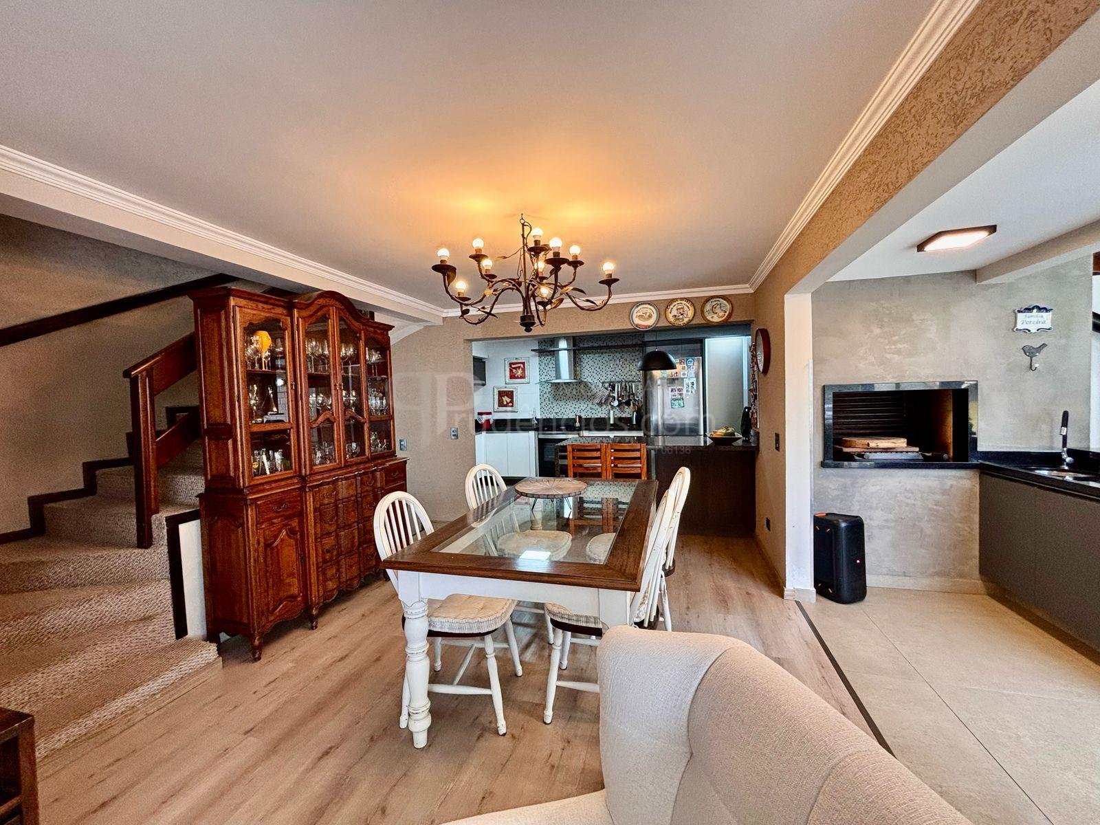Triplex sofisticado com 230m , espaço externo amplo e gourmet ...