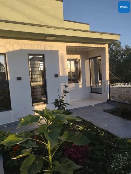 Oportunidade Única  Imóvel Espaçoso à Venda em Piraquara  180m...