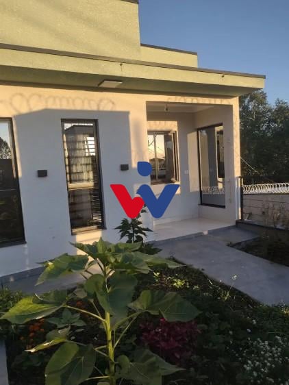 Casa com 3 dormitórios à venda,420.00 m , Vila Santa Maria, PI...